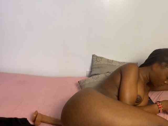 Sexxyshan webcam