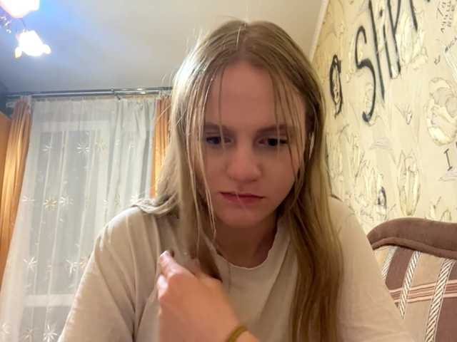 PriscillaLatham live cam on BongaCams