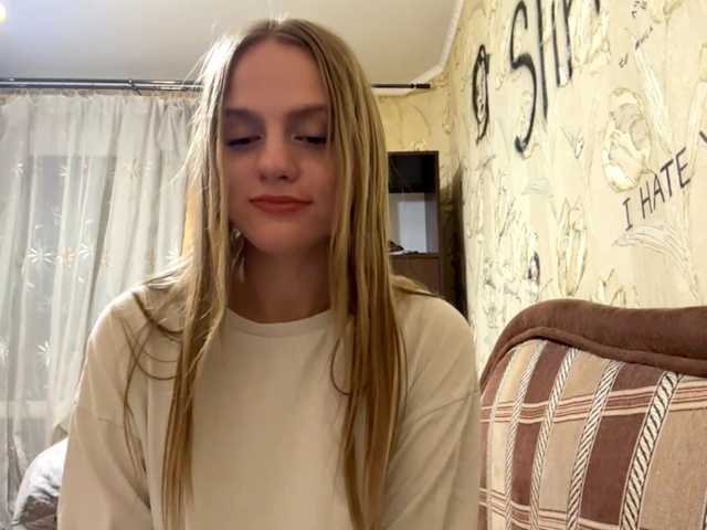 PriscillaLatham live cam on BongaCams