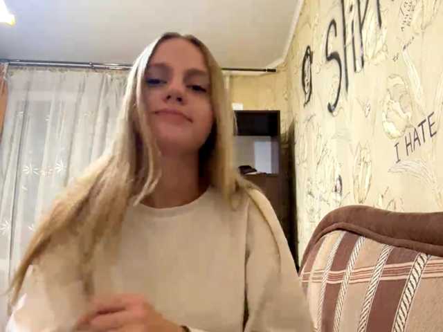 PriscillaLatham live cam on BongaCams