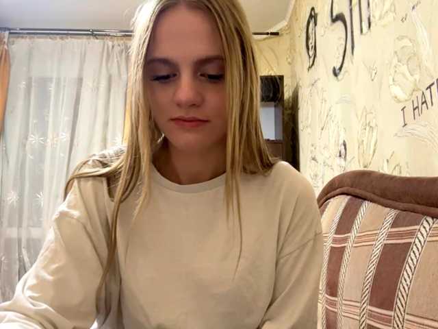 PriscillaLatham live cam on BongaCams
