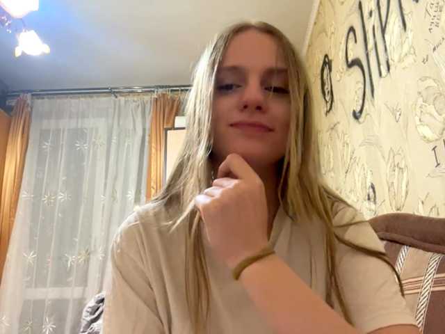 PriscillaLatham live cam on BongaCams