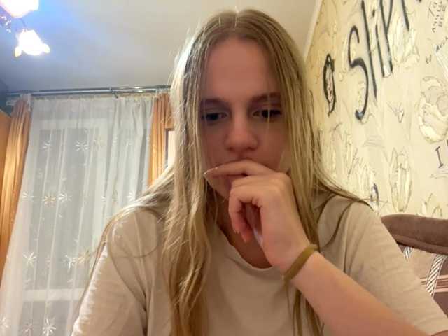 PriscillaLatham live cam on BongaCams
