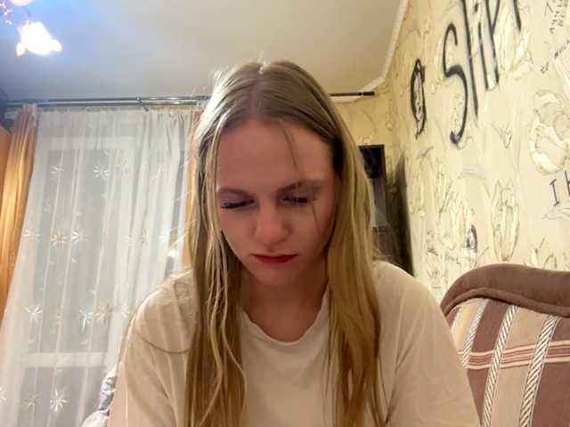 PriscillaLatham live cam on BongaCams