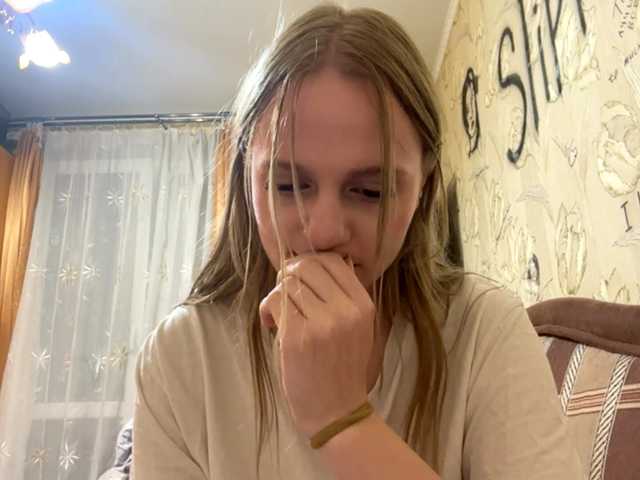 PriscillaLatham live cam on BongaCams