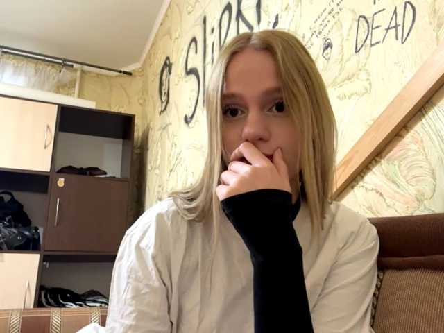 PriscillaLatham live cam on BongaCams