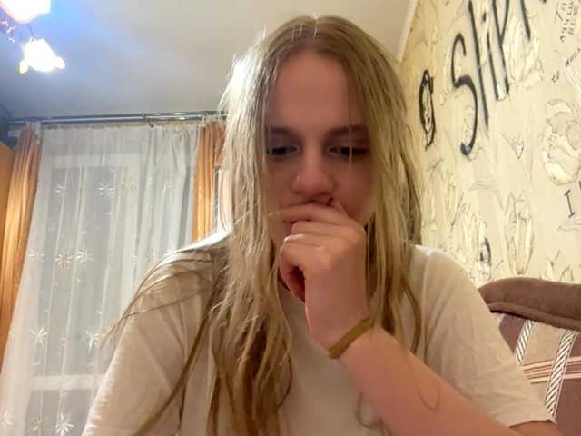 PriscillaLatham live cam on BongaCams