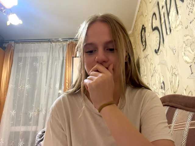 PriscillaLatham live cam on BongaCams