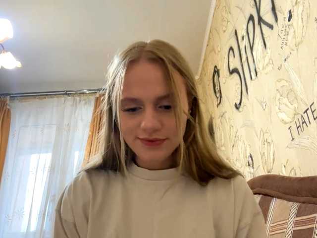PriscillaLatham webcam