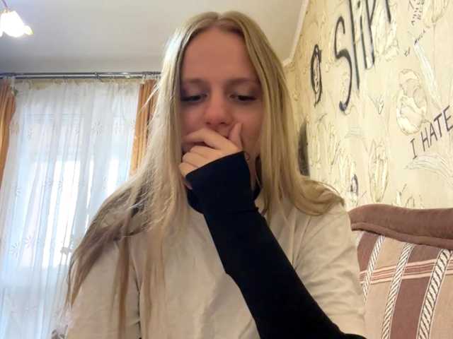 PriscillaLatham live cam on BongaCams