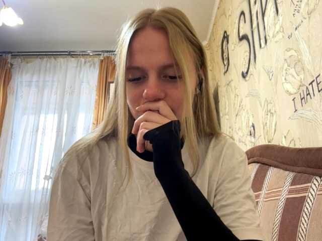 PriscillaLatham live cam on BongaCams