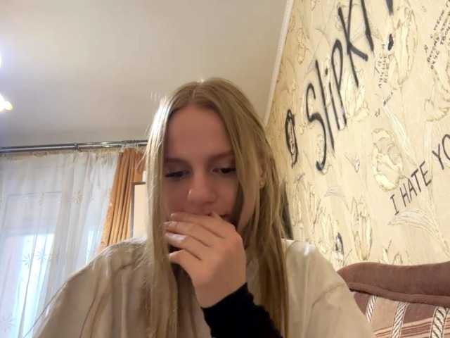 PriscillaLatham webcam