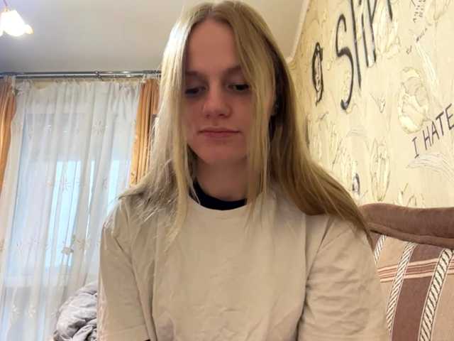 PriscillaLatham live cam on BongaCams