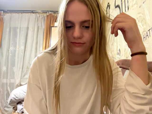 PriscillaLatham live cam on BongaCams