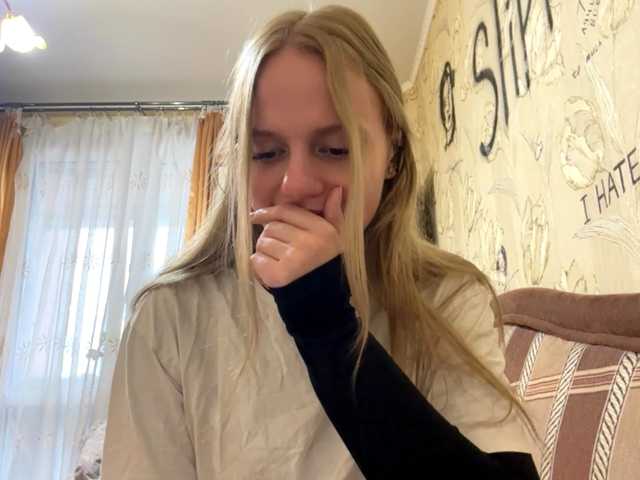 PriscillaLatham live cam on BongaCams