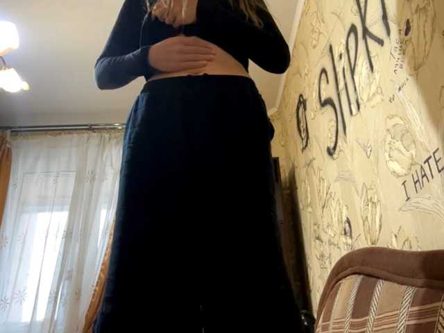 PriscillaLatham live cam on BongaCams