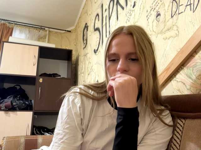 PriscillaLatham live cam on BongaCams