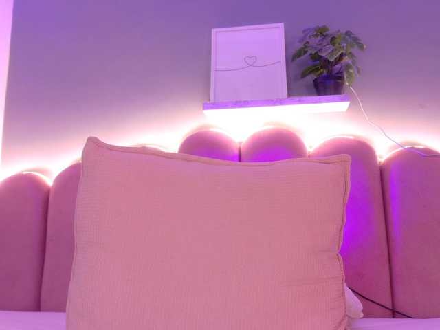 SofiiaDiamond live cam preview