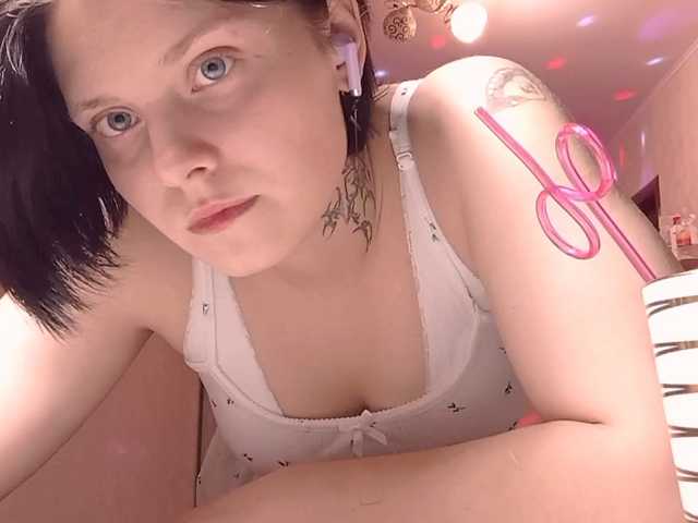 TamelaMaddrey live cam on BongaCams