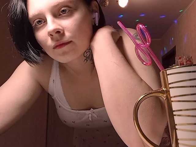 TamelaMaddrey live cam on BongaCams