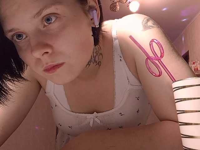TamelaMaddrey webcam
