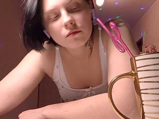 TamelaMaddrey live cam on BongaCams