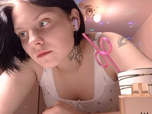 TamelaMaddrey live cam on BongaCams