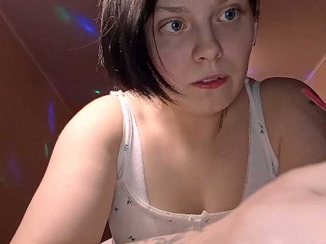 TamelaMaddrey webcam