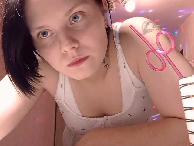 TamelaMaddrey live cam on BongaCams