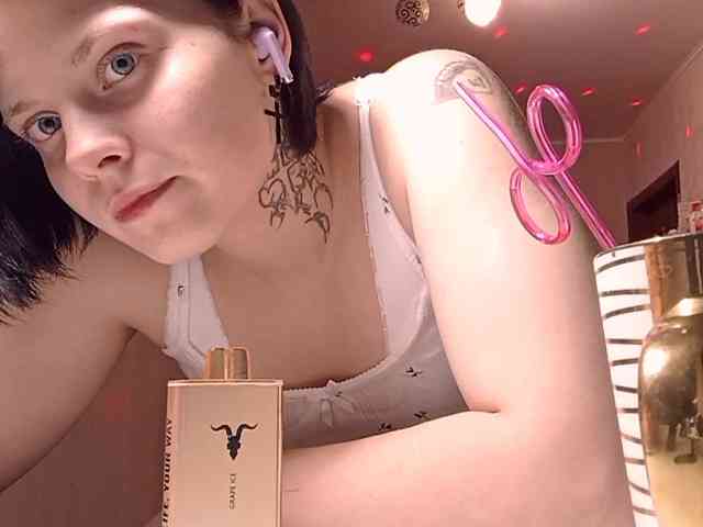 TamelaMaddrey