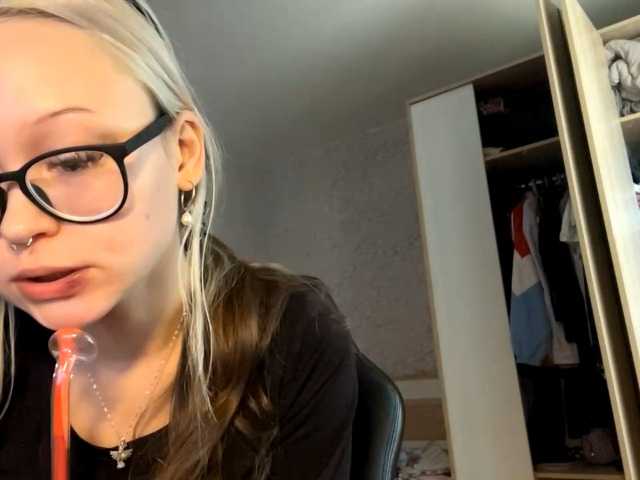 DeniseLindroth live cam on BongaCams