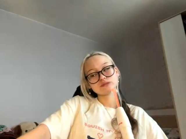 DeniseLindroth live cam on BongaCams
