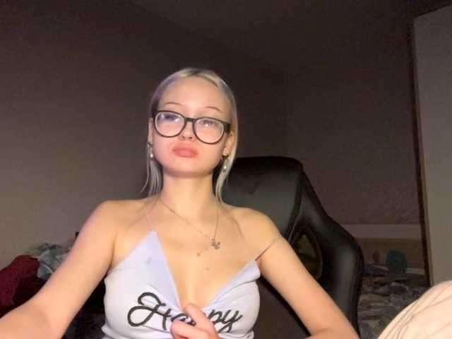 DeniseLindroth live cam on BongaCams