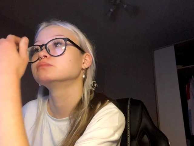 Deniselindroth live cam