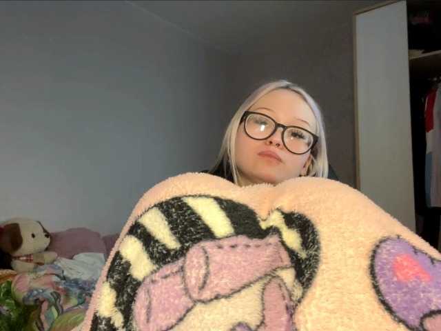 DeniseLindroth live cam on BongaCams