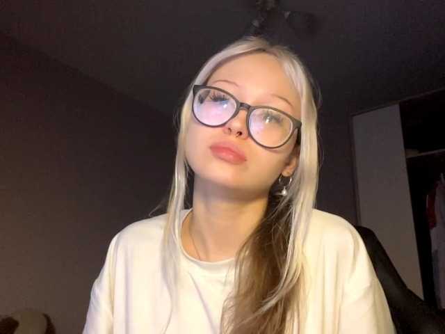 DeniseLindroth live cam on BongaCams