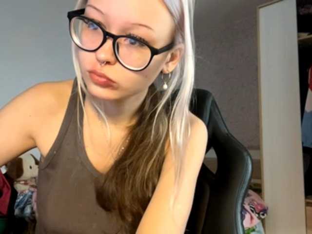 DeniseLindroth live cam on BongaCams