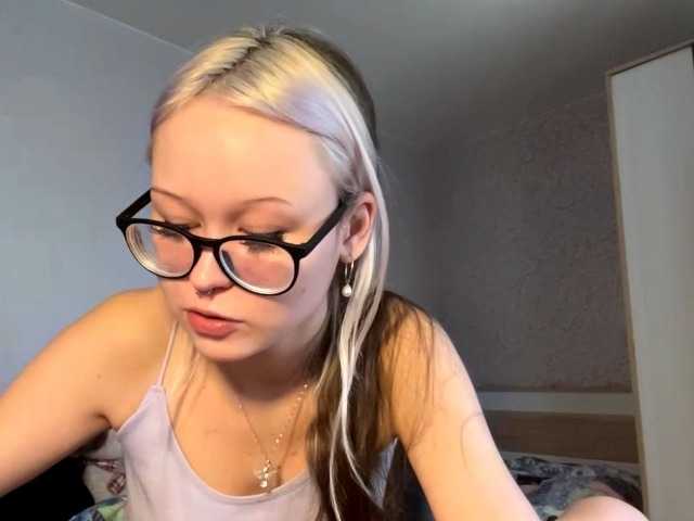 DeniseLindroth live cam on BongaCams