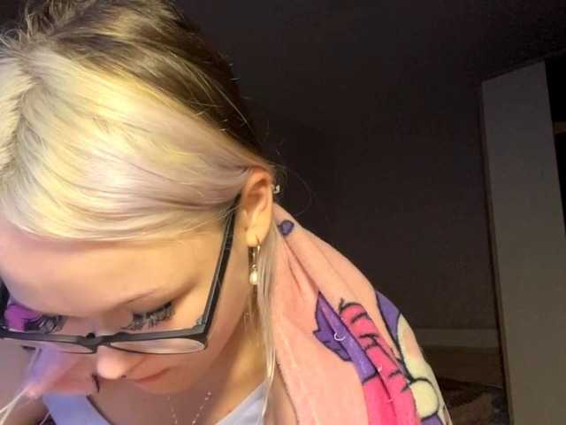 DeniseLindroth live cam on BongaCams