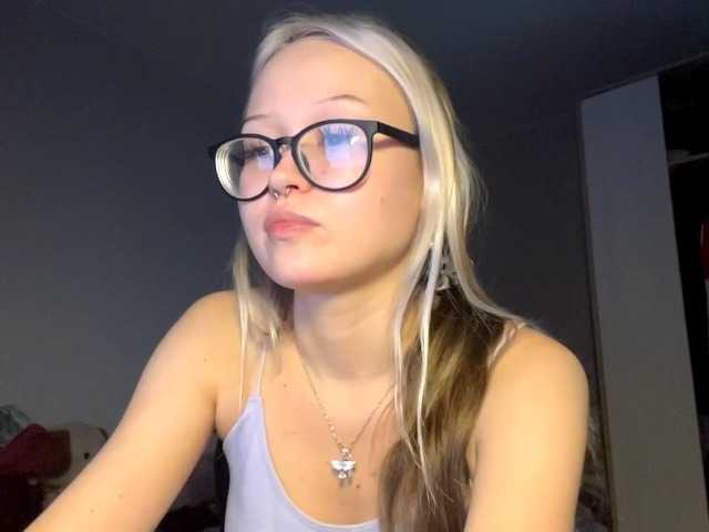Deniselindroth live cam