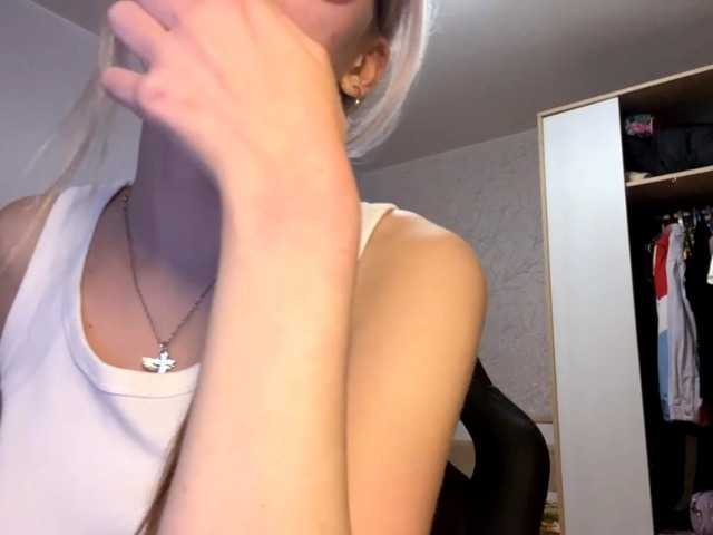DeniseLindroth live cam on BongaCams