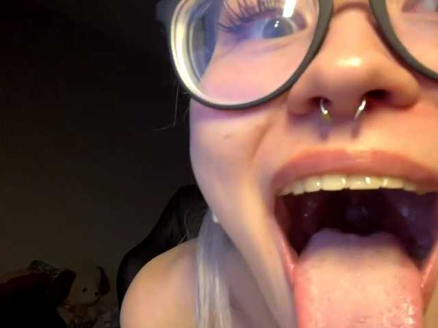 DeniseLindroth live cam on BongaCams