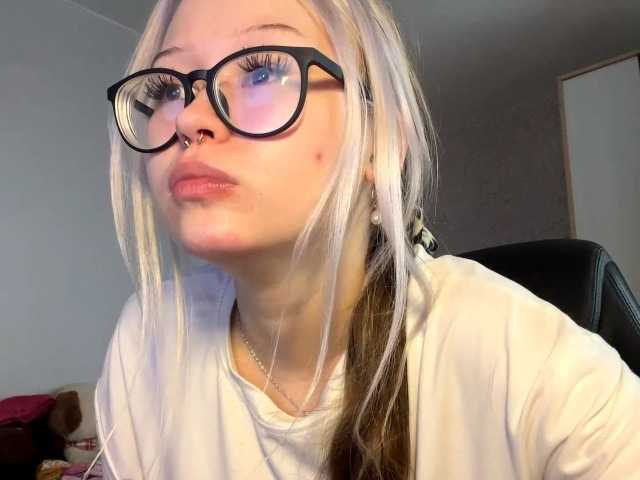 DeniseLindroth live cam on BongaCams