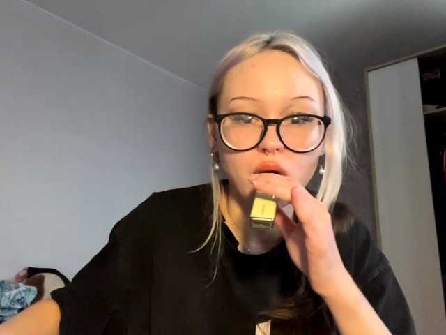DeniseLindroth live cam on BongaCams