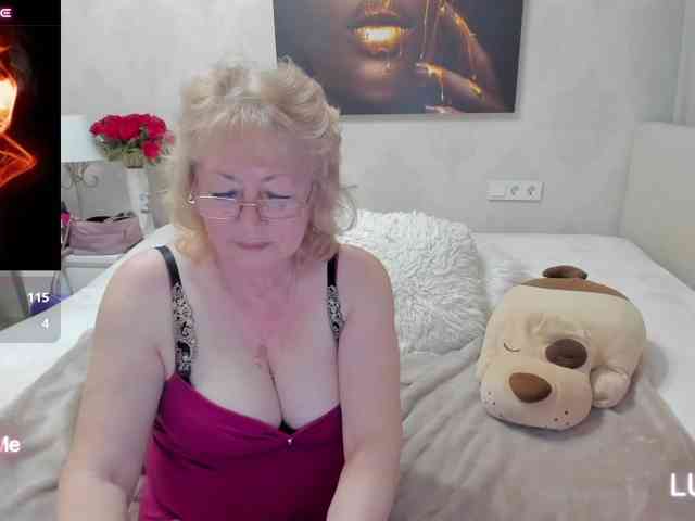 laylaroma's webcam live show