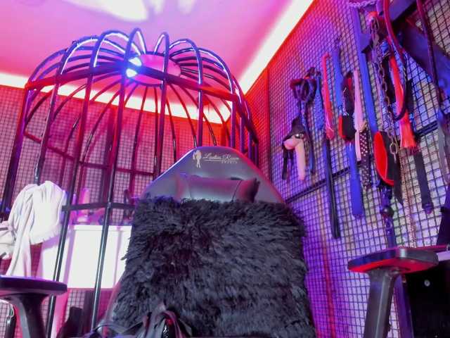 DirtyPamela live cam on BongaCams