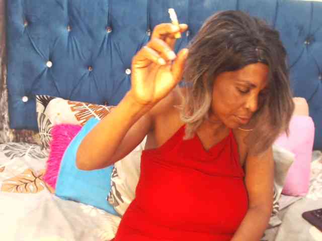 Sexy-CougarXXX