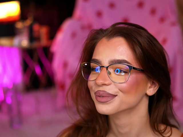 AmalDoll live cam on BongaCams