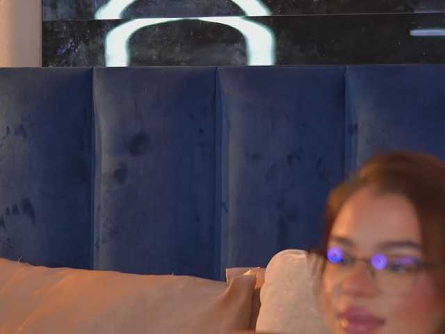 AmalDoll webcam