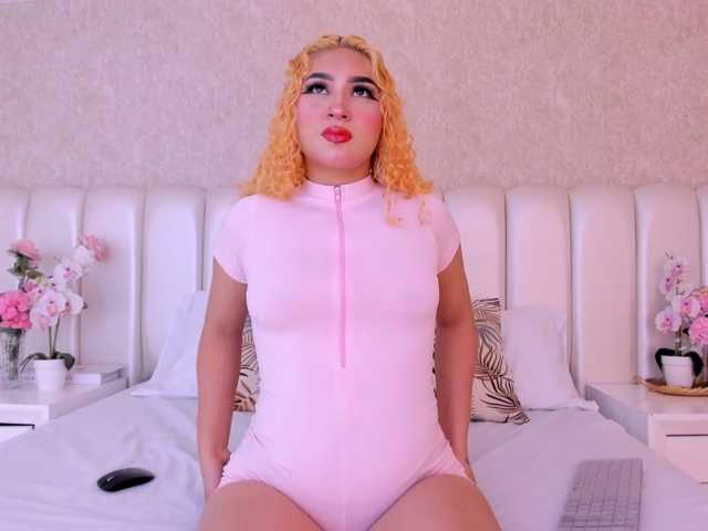 Cherry-Velvet live cam on BongaCams